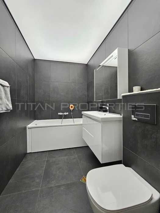 Продава се Двустаен апартамент в Пловдив, Тракия - 76 кв.м за 1948 €/кв.м - Снимка #5