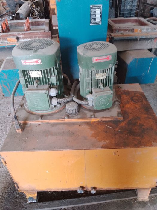 Машина за производство на тротоарни плочки