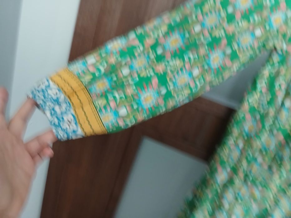 Рокля с дълъг ръкав, широка, вискоза, ефирна и приятна материя