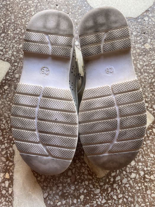 Pantofi eleganti fetite