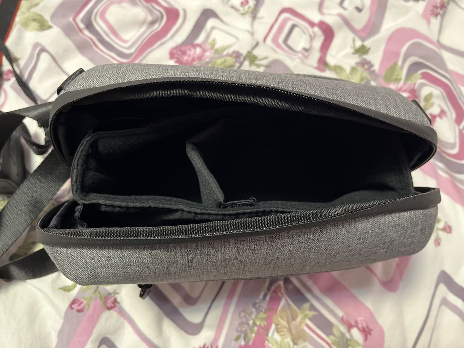 Фотоапарат Mirrorless Canon EOS R100 + Обектив RF-S 18-45мм + чанта