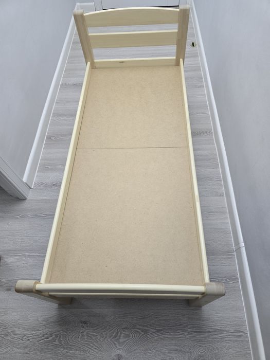 Детская деревянная кровать