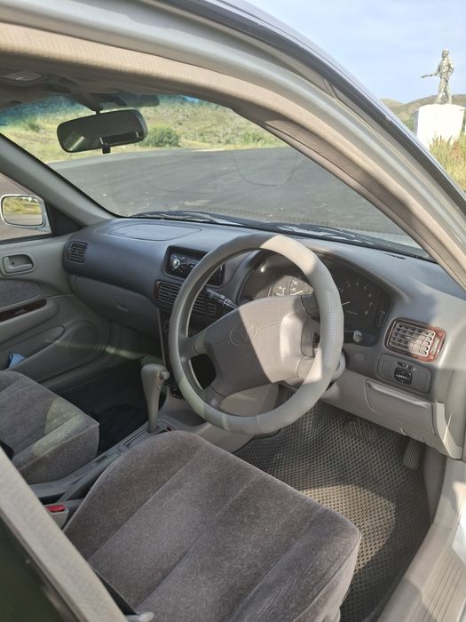 Продам автомобиль Тайота королла