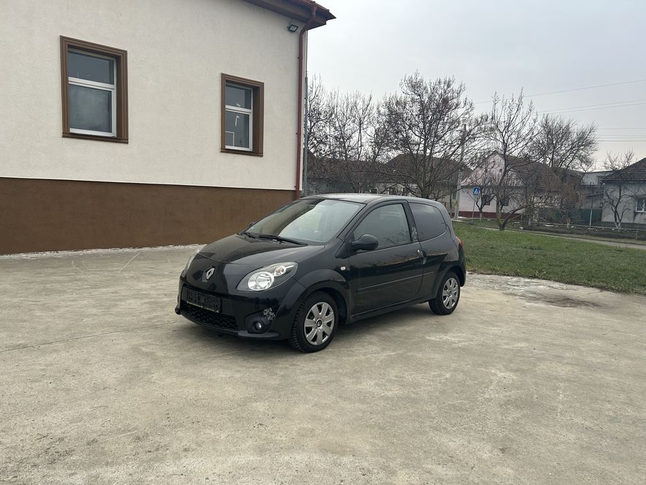 Renault Twingo 2 1.2 benzină – Night & Day | Panoramic | AC |