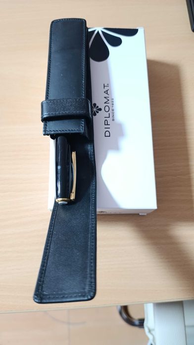 Писалка Diplomat Excellence A2 Black Lacquer Gold