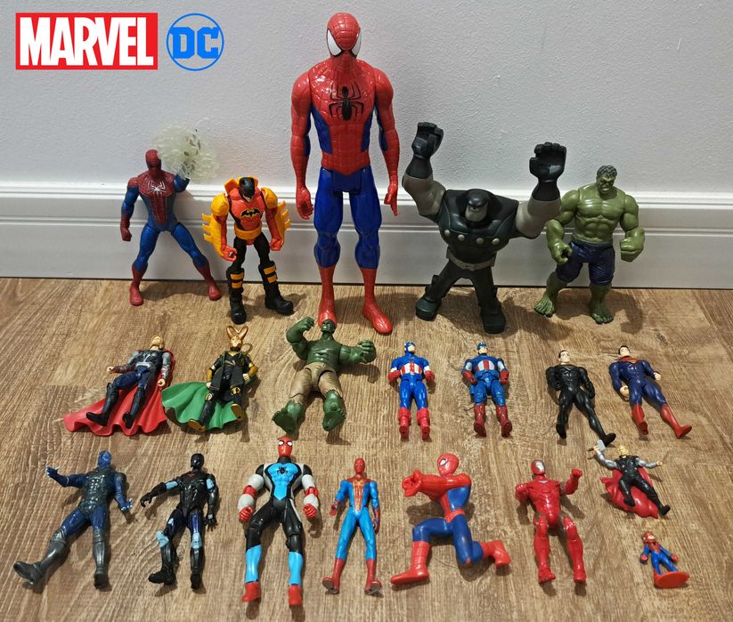 Lot 40 figurine: Marvel, DC, Star Wars, Gormiti, Pokemon, etc