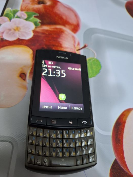 Nokia 303 в хорошем состоянии