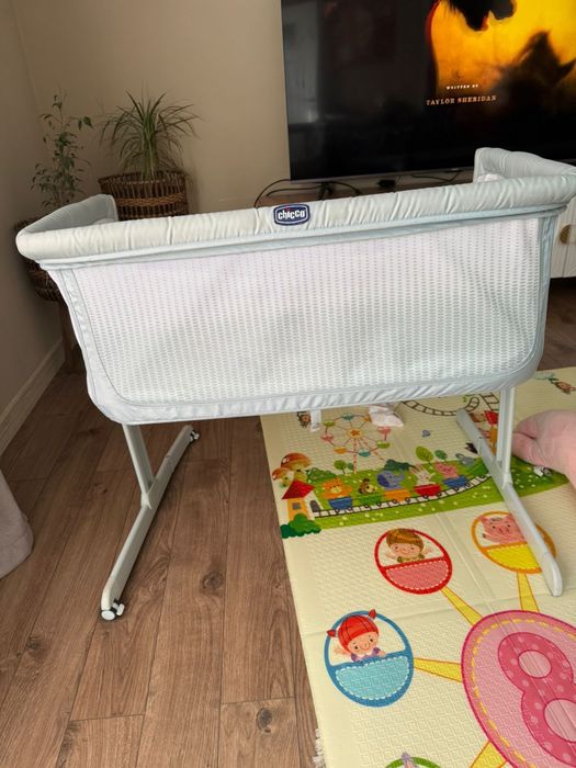 Кровать манеж в хорошем состоянии