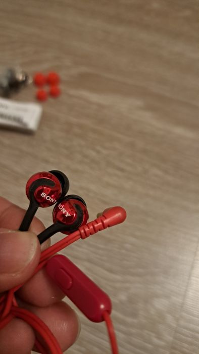 2бр Слушалки с жак 3.5. Sony/JBL