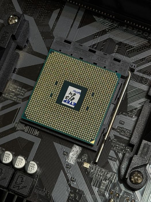 Процессор Ryzen 5 2600