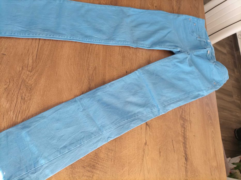 Дамски дънки размер М