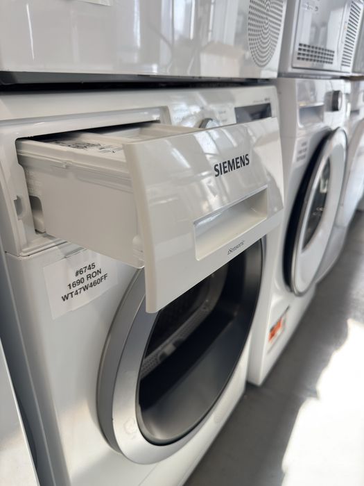 Uscător de rufe cu pompă de căldură Siemens WT47W460FF