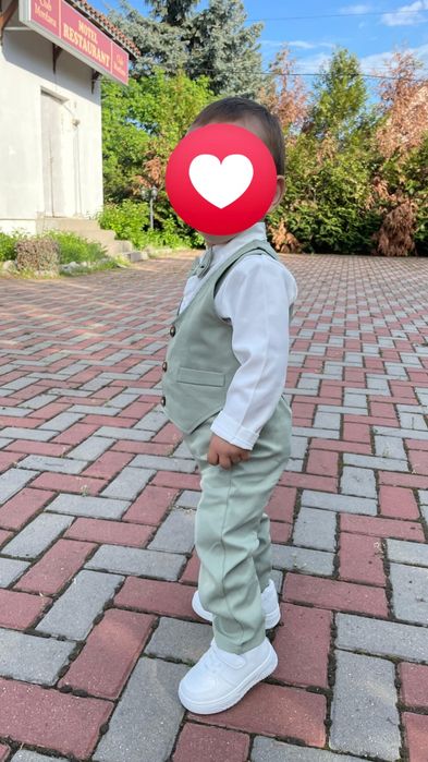 Costumas elegant baieti