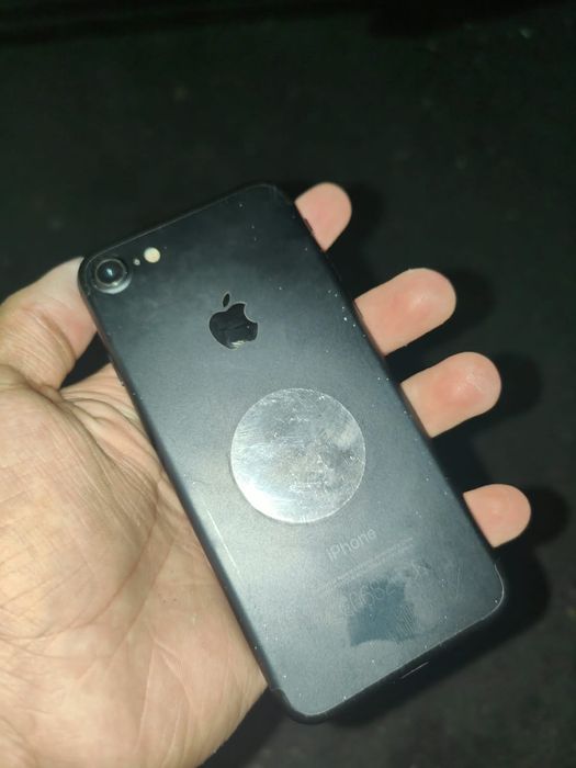 Продам Iphone 7 128гб
