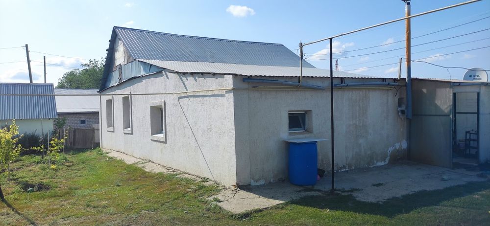 Продам дом не дорого торг есть