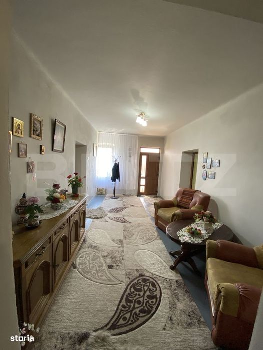 Casa de vanzare, 3 camere, 150 mp, 3.687 mp teren - Livezile