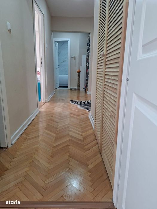 Apartament 4 camere 95 mp Central bloc anvelopat, finisat, mobilat