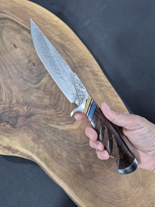 Ръчно изработен ловен нож дамаска стомана с кожена кания LN432