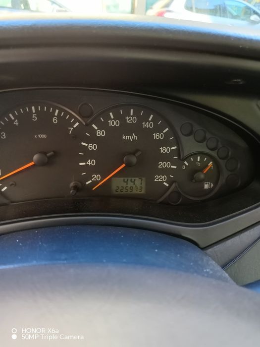 Форд Фокус 1,8 90кс