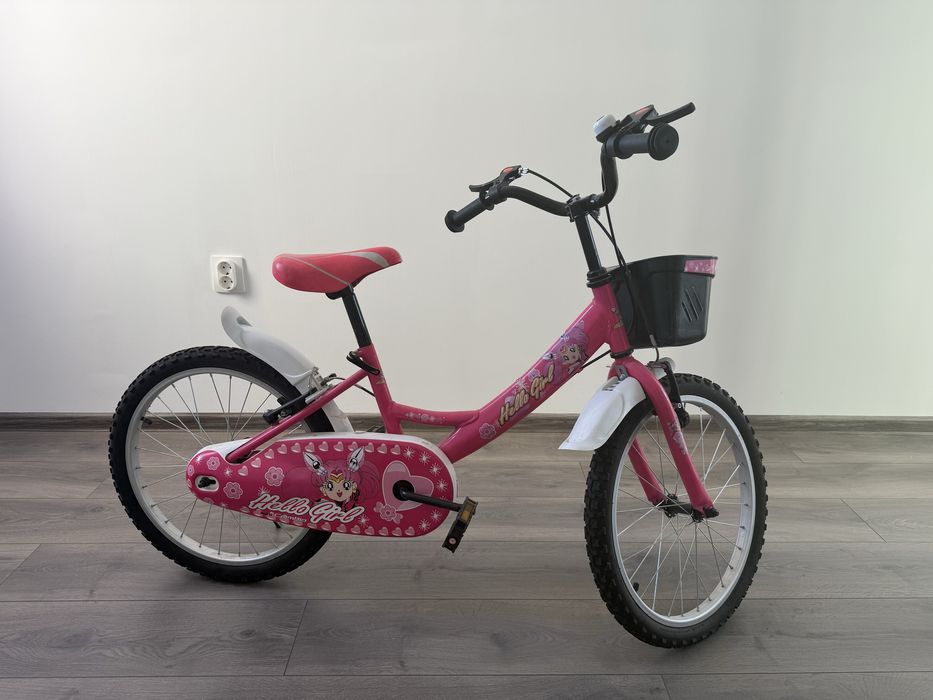 Vând bicicleta fete (Hello Kitty).