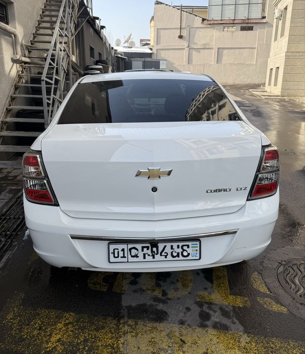 Chevrolet Cobalt Midnight 2024 новая 1500км