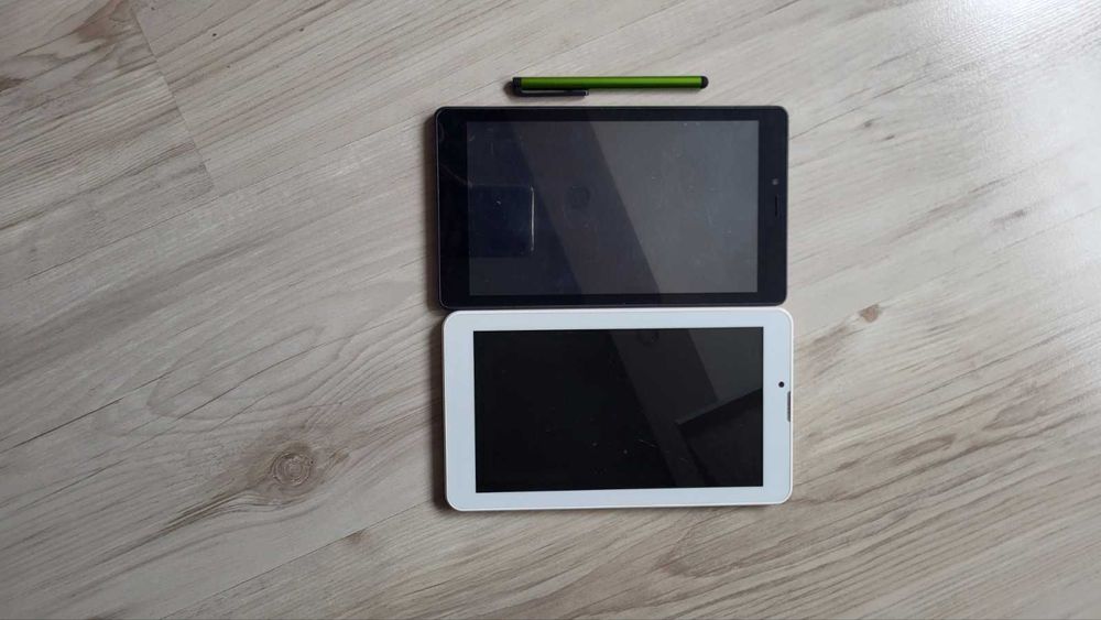 Стари телефони и таблети