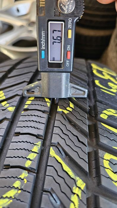 Anvelope 235/60/18 CONTINENTAL iarna