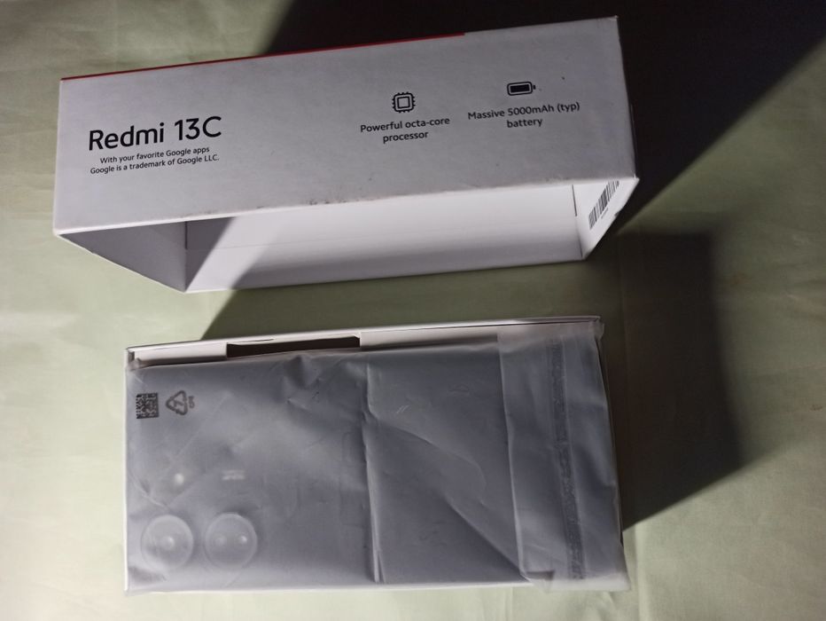 Redmi 13C на 256 гига памяти