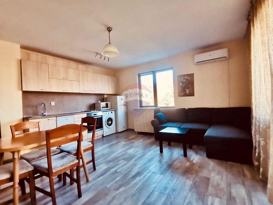 Апартамент с две спални и ПАРКОМЯСТО на удобна локация,Техникумите, г