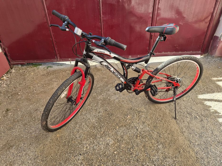 Bicicleta cu suspensie