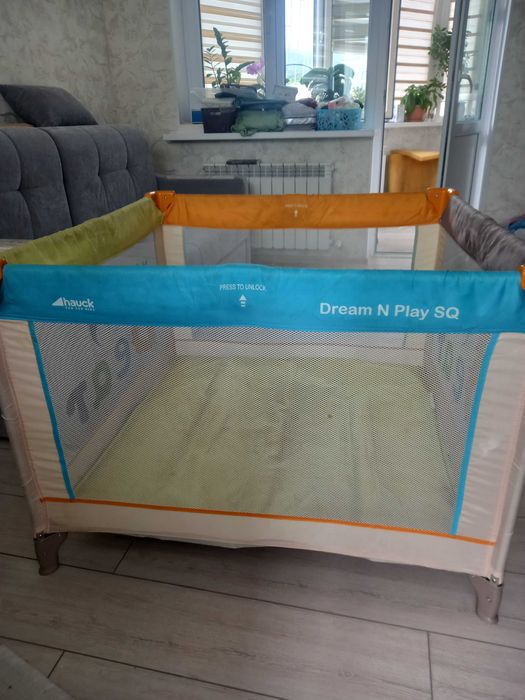 Игровой детский манеж Hauck