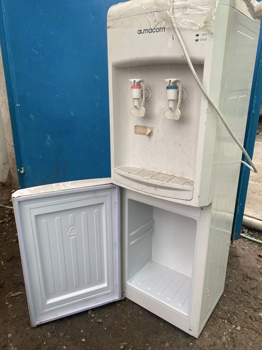 Продам  кулер для воды