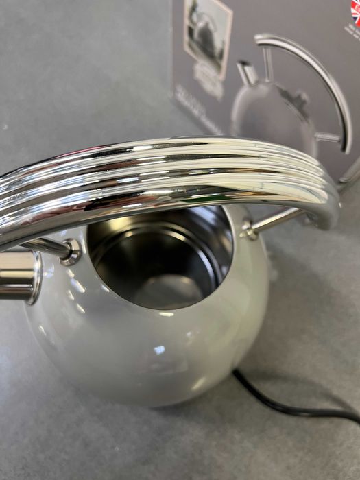 Електрическа кана / Чайник Swan Retro , 1.8L , 3000W