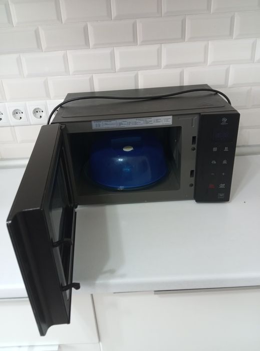 Микроволновая печь LG