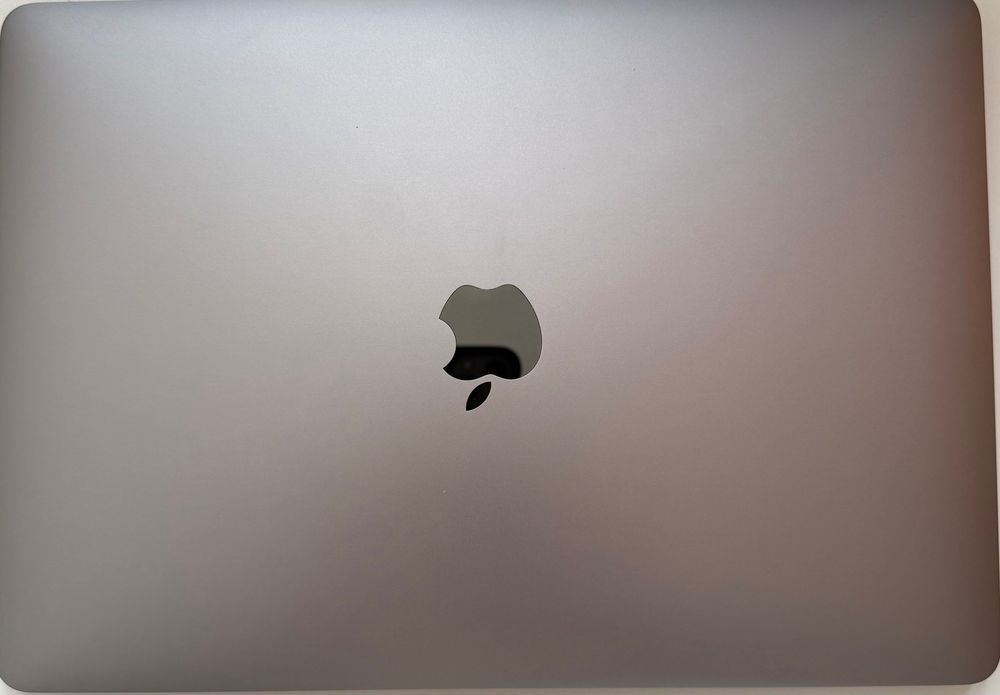 Apple MacBook Pro 13" (2019) – Intel Core i5 / 8GB RAM / 256GB SSD