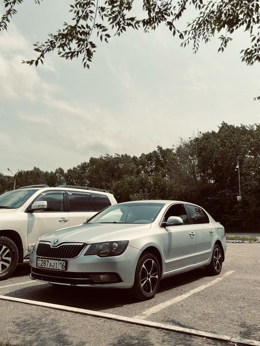 Skoda Superb 2013