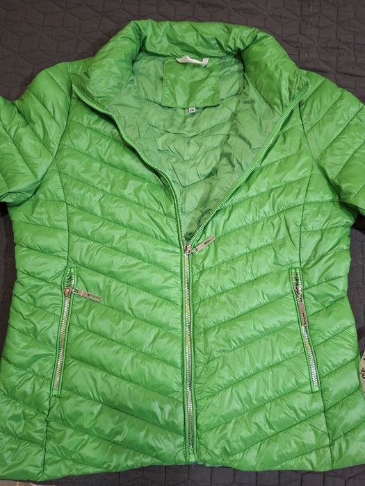 Пролетно олекотено яке20евро