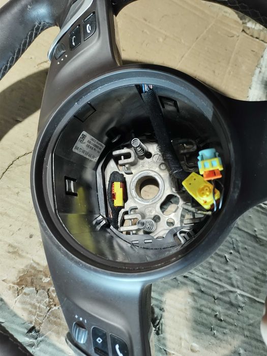 Кожен Волан за Porsche Cayenne 3.0D 92A/2012г