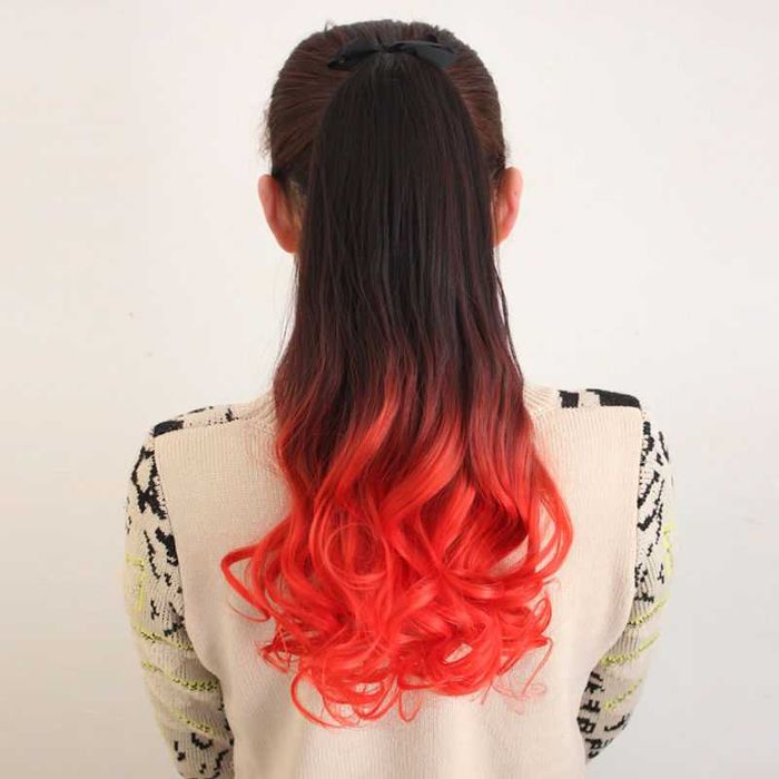 Цветни омбре прави и къдрави опашки