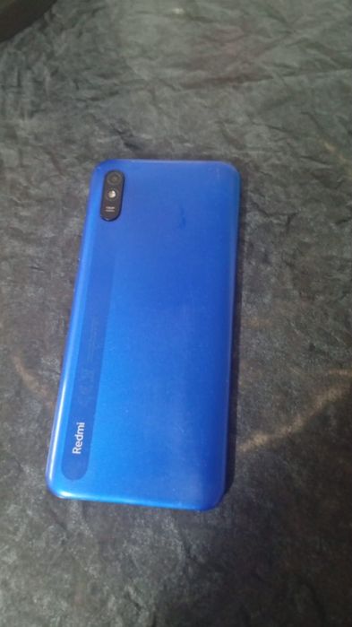 Продам телефон редми
