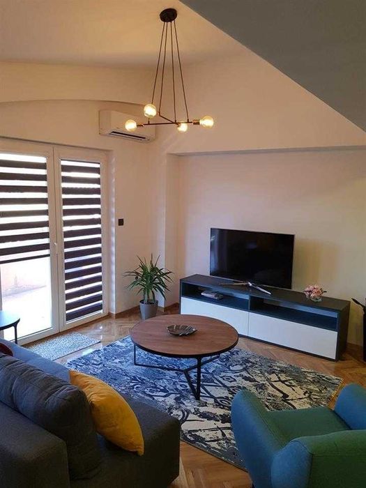 Дава се под наем Тристаен апартамент в Пловдив, Южен - 82 кв.м за 290.7 € - Снимка #1