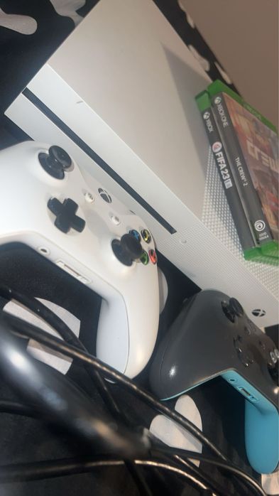 -XBOX ONE S- Impecabil