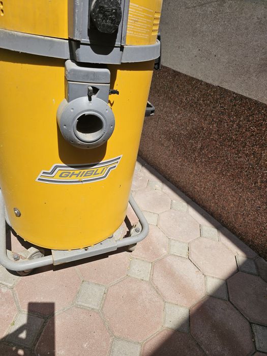 Поломоечные машины, пылесос