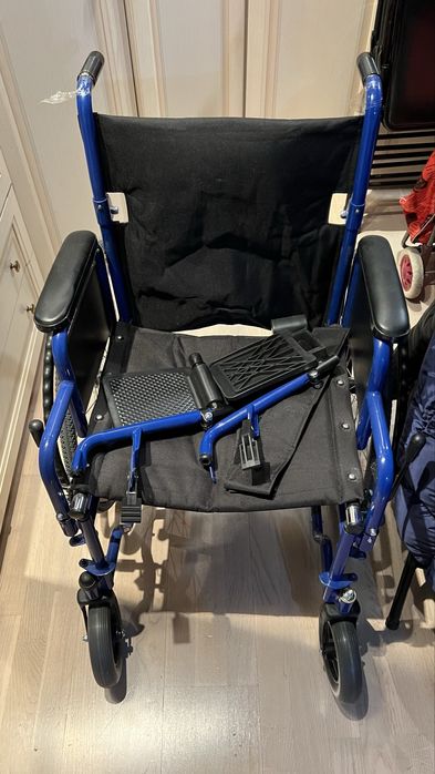 Инвалидная коляска