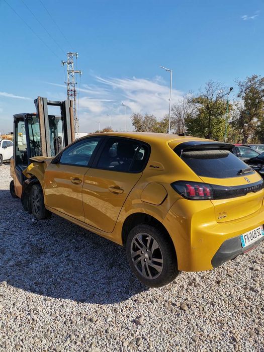 Peugeot 208 1.2 VTI 2021г.