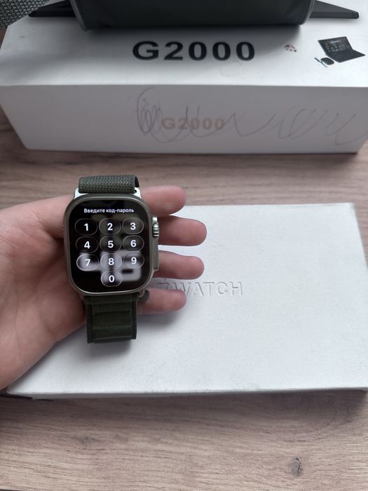 Apple Watch Ultra 49mm Titanium (Green Alpine Loop)