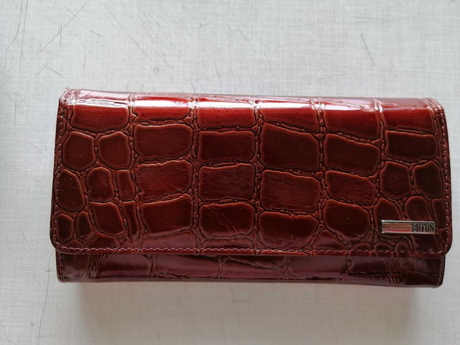 Женское портмоне кожаное