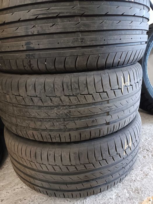 Продавам 2бр гуми225/45/ 18цл зимни и4бр летни 225/50/17цл