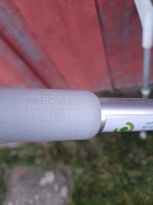 Vand carje ortopedice / medicale