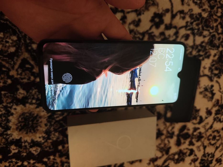 Mi 9 Flagman telefon, Xiaomi. 6/128 GB Xotira, Snapdragon 855 protsess